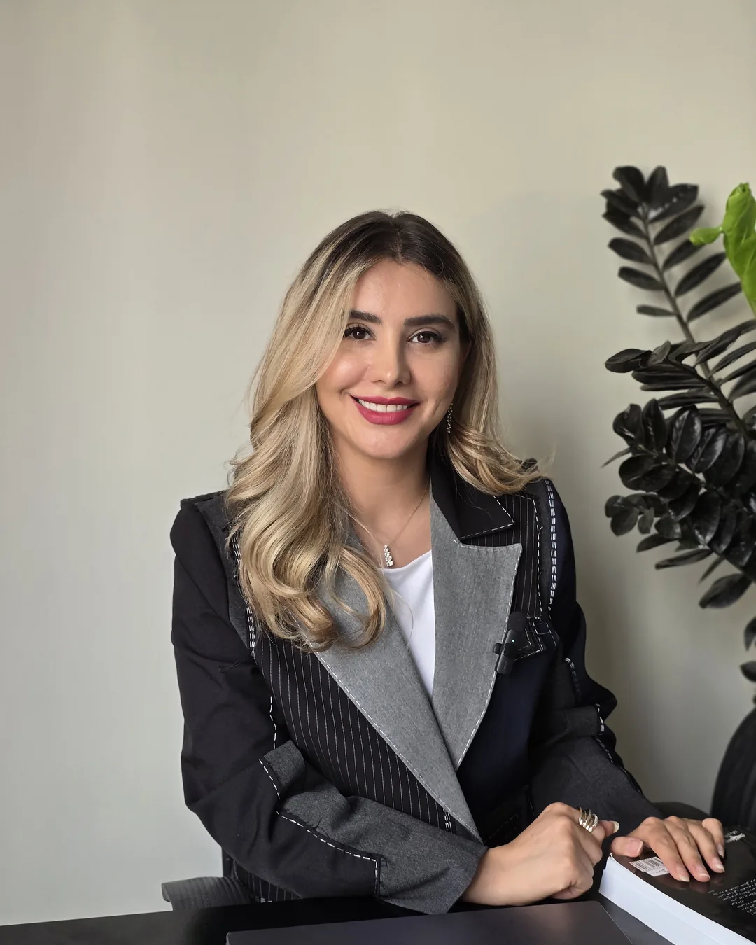 دکتر سایه حسینی